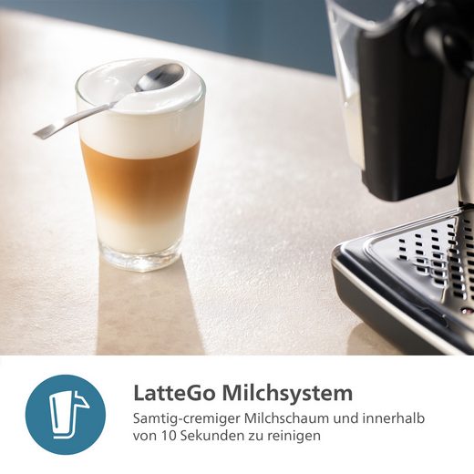 Kaffeevollautomat EP5544/80 der Serie 5500 in der Farbkombination Grau/Kupfer, ausgestattet mit dem LatteGo-Milchsystem und der SilentBrew-Technologie, bietet zwanzig verschiedene Kaffeespezialitäten